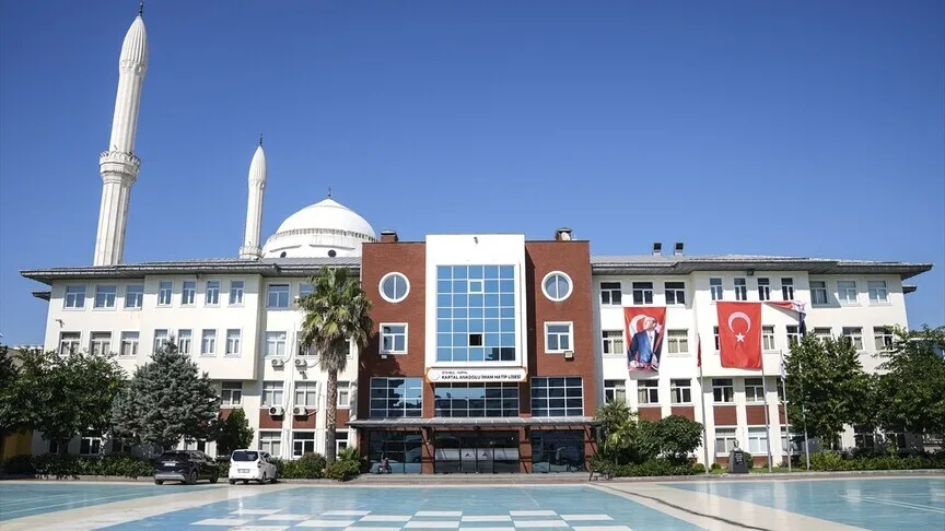 Kartal Anadolu İmam Hatip Lisesi, YKS'deki başarı geleneğini sürdürdü