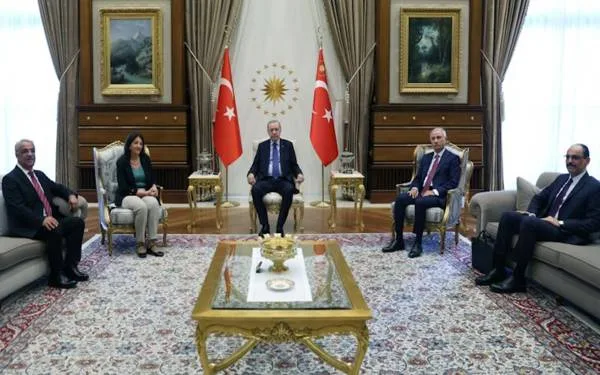 DEM Parti olağanüstü kongre kararı aldı