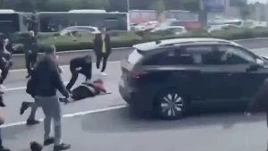 CHP Genel Merkezi önünde bekleyenleri ezmişti: O aracın plakası sahte çıktı!