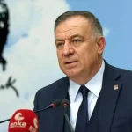 CHP'li Gökan Zeybek'ten Güzelbahçe Belediyesi operasyonuna tepki