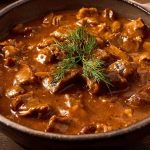 Lokum gibi pişen klasik lezzet: Tas kebabı tarifi