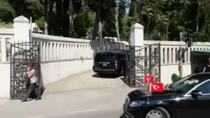 Cumhurbaşkanı Erdoğan, aile kabristanını ziyaret etti