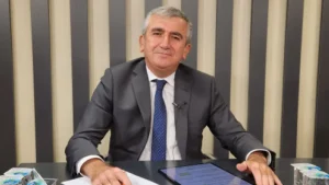 Son dakika... CHP'li Akçakoca Belediye Başkanı Fikret Albayrak gözaltına alındı