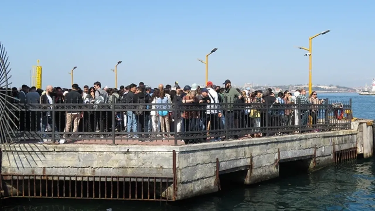 İstanbullular Adalar'a akın etti
