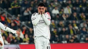 Beşiktaş'tan Trabzonspor maçı öncesi Emirhan Topçu için sakatlık açıklaması!