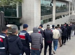 İçişleri Bakanlığı duyurdu: 16 ilde dev yasa dışı bahis operasyonu: 140 gözaltı, 94 tutuklama