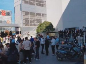 Son dakika... İstanbul Pendik'te bir AVM'de yangın