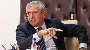 Akçakoca Belediye Başkanı Fikret Albayrak, gözaltına alındı