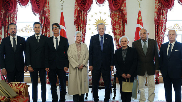 Cumhurbaşkanı Erdoğan, Adnan Menderes ve dava arkadaşlarının ailelerini kabul etti