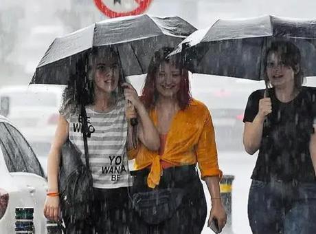 Meteoroloji yeni haritayı paylaştı! İstanbul dahil çok sayıda kente kuvvetli yağış uyarısı