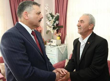 Bakan Çiftçi, Konya'da şehit Ali Teke'nin ailesine ziyarette bulundu