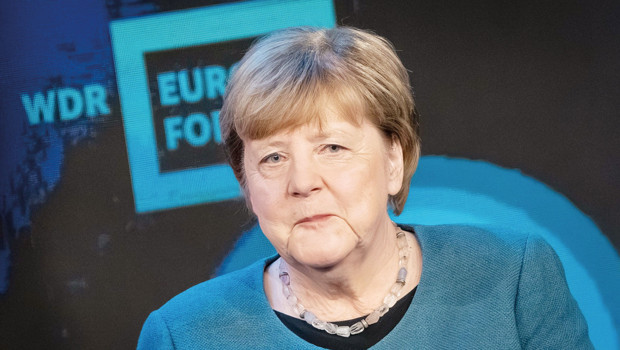Merkel’den korkutan tahmin… ‘Ukrayna’da savaş 10 yıl daha sürer’