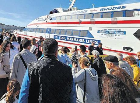 Yunan adalarına akın ettiler