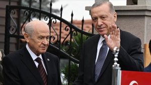 AKP'li yetkililer Bahçeli’nin önerilerini değerlendirdi: 'Önerileri kıymetli. Meclis Başkanı’nın başkanlığında bir kurul oluşturulabilir'