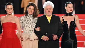 Cannes'da dikkat çeken çıkış: Almodovar'dan Netanyahu'ya 'canavar' benzetmesi