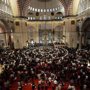 İstanbul'da bayram namazı kılındı