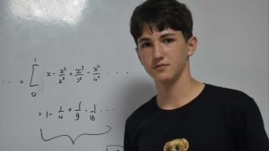 14 yaşındaki Doruk, dünya birincisi oldu