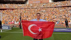 İngiltere'de tarih yazan Türk başkan!