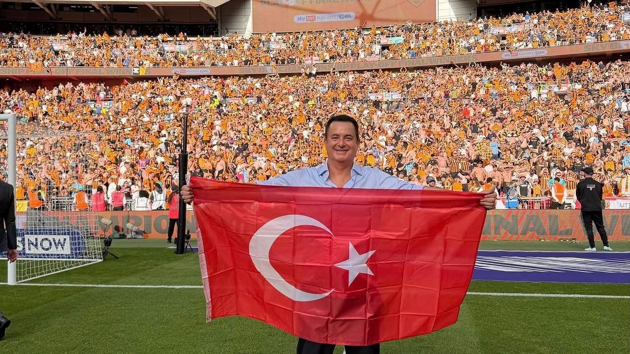 İngiltere'de tarih yazan Türk başkan!