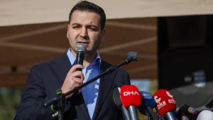 CHP'li Cem Aydın'dan AKP'nin gençlik buluşmasına tepki: 'Bedava şenlik var diye arabalara doldurup...'