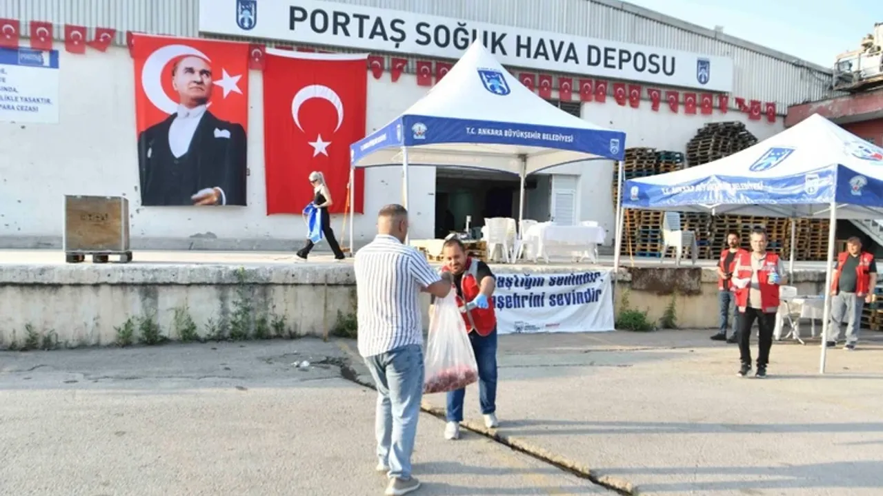Mansur Yavaş Bayram Dayanışmasını Büyütüyor: "Paylaştığın Senindir, Hemşehrini Sevindir"