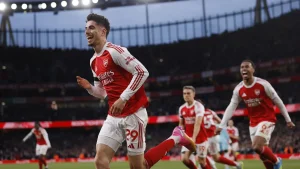 22 yıllık hasret sona erdi: Premier Lig'de şampiyon Arsenal!