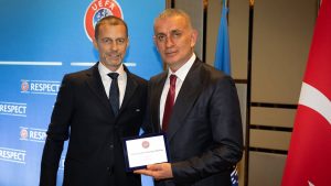 UEFA duyurdu: Milli takım turnuvalarında sistem değişti