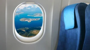 Havada güvenlik görünmez detaylarda gizli: Uçak pencerelerindeki küçük pencereler neden var?