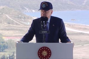 Cumhurbaşkanı Erdoğan: Ordumuzu güçlü ve donanımlı tutmamız gerektiğinin bilincindeyiz