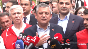 Özgür Özel’den Ortak Mücadele Mesajı: Ben, Ekrem Başkan, Mansur Başkan Üzerimize Düşen Neyse Onu Yerine Getireceğiz