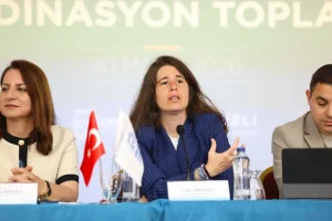 Çeşme Belediyesi 2026 yaz sezonu öncesi esnafla bir araya geldi