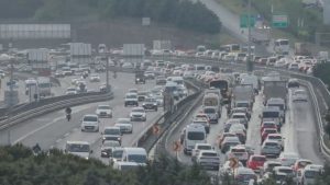 İstanbul'da trafik yoğunluğu yüzde 85'e ulaştı