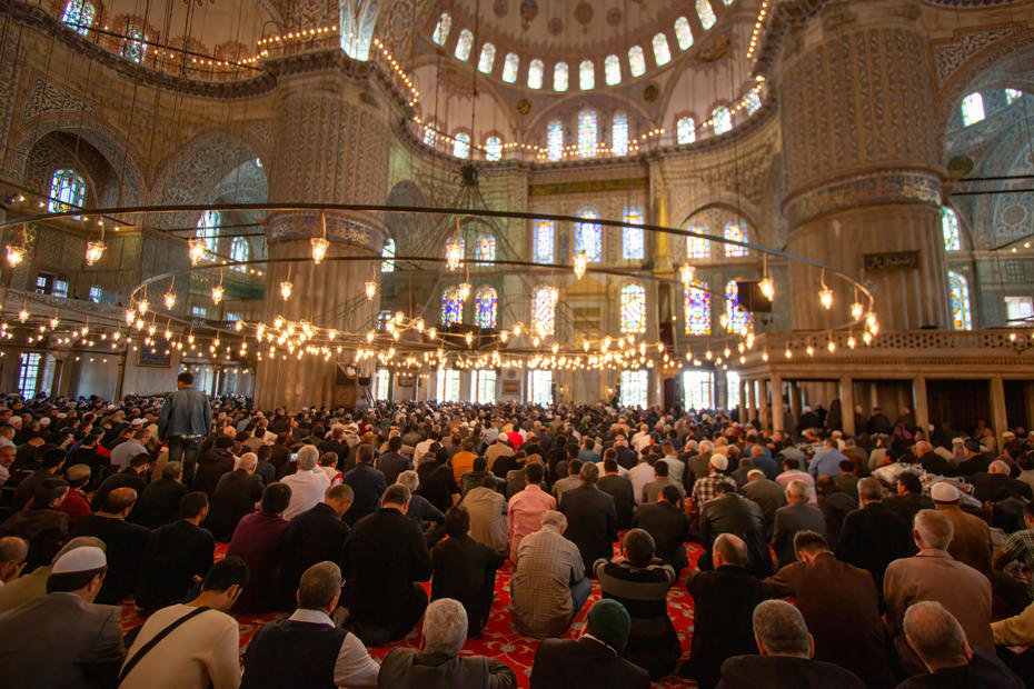 Bayram namazı nasıl kılınır, kaç rekat? Bayram namazı niyeti nasıl edilir? (Diyanet adım adım bayram namazı kılınışı)