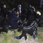 İzmir'de 30 düzensiz göçmen yakalandı