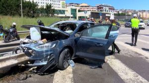Çekmeköy Şile Yolu’nda feci kaza: Araç bariyere çarpıp alev aldı