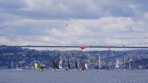 İstanbul Boğazı'nda gemi trafiği çift yönlü kapatıldı