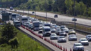 TEM Otoyolu'nda yol çalışması başlıyor. İstanbul yönü trafiğe kapatılacak