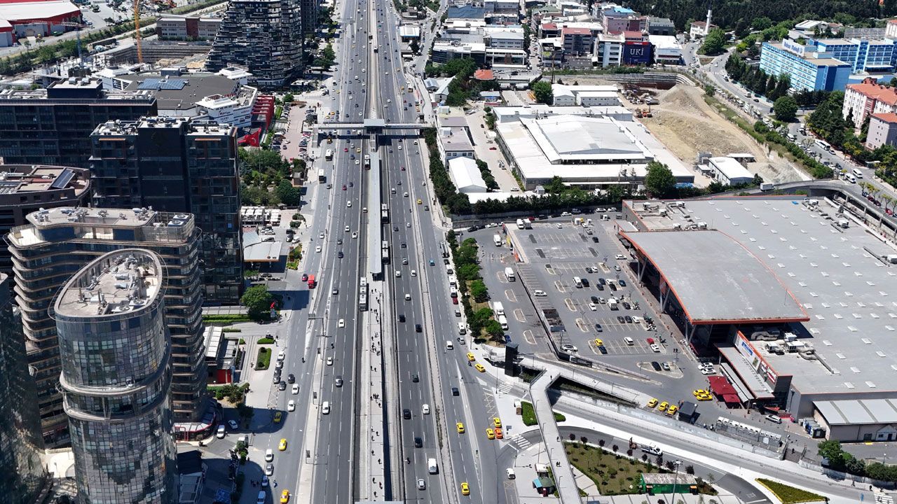 İstanbul’da bayram öncesi sessizlik: Yollar boşaldı