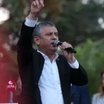 Özgür Özel, Çorum Rıza Şehri Alevi Canlar Buluşması'nda konuşuyor