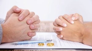 AYM’den tarihi karar… Süresiz nafaka iptal şimdi ne olacak