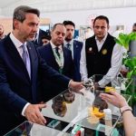 Enerji ve Tabii Kaynaklar Bakanı Bayraktar, Sıfır Atık Festivali'ndeki bakanlık standını ziyaret etti