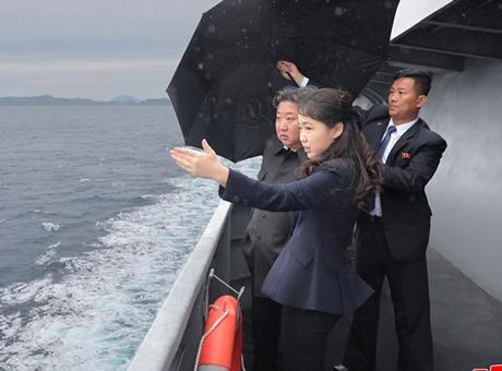 Kuzey Kore lideri Kim'den kızıyla birlikte dünyaya gözdağı! 'Hedeflerden biri'
