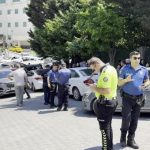 Okul önünde korku dolu anlar! Fren yerine gaza basan sürücü velilerin arasına daldı: 6 yaralı