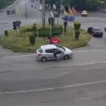 Anlamlı hareket: Türk bayrağını vatandaşlar korudu