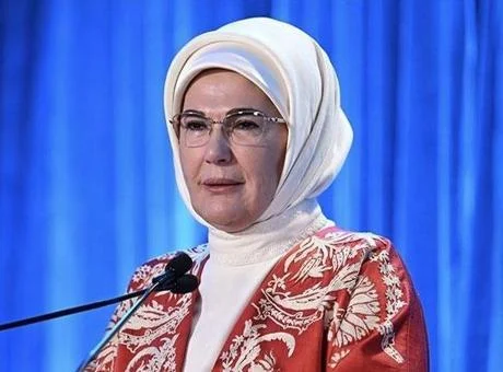 Emine Erdoğan, LGS sınavına girecek öğrencilere başarılar diledi