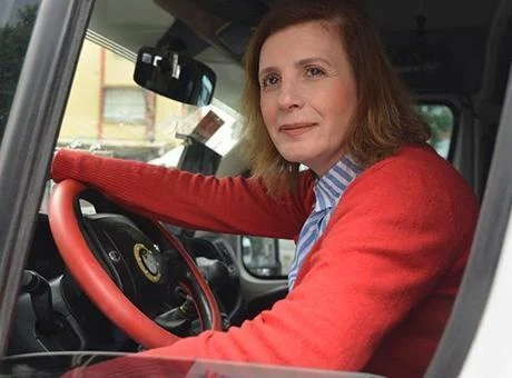 30 yıl çalıştığı işini bıraktı, şoför oldu: Kadınların her şeyi başaracağını göstermek istedim