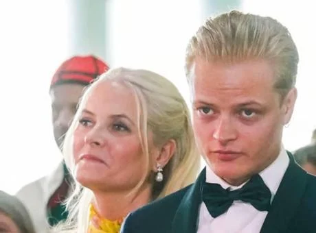 Norveç kraliyet ailesine şok! Veliaht Prensesi Mette-Marit'in oğluna tecavüzden 4 yıl hapis