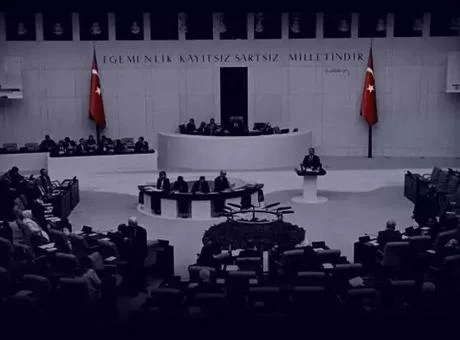Resmi Gazete'de yayımlandı! Meclis'in çalışma süresi uzatıldı