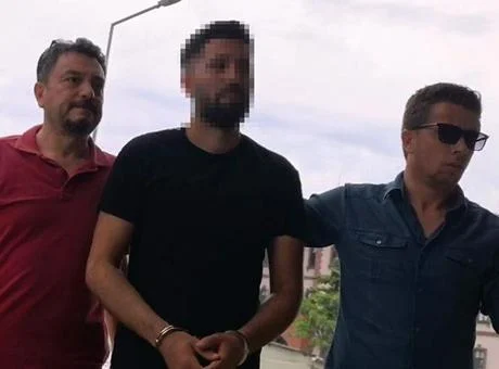 Bursa’da Eniştesini 7 Kez Bıçaklayan Şüpheli Saklandığı Evde Yakalandı