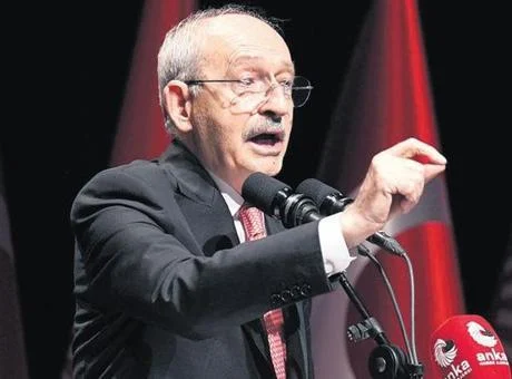 Olağanüstü kurultaya kapıyı kapattı